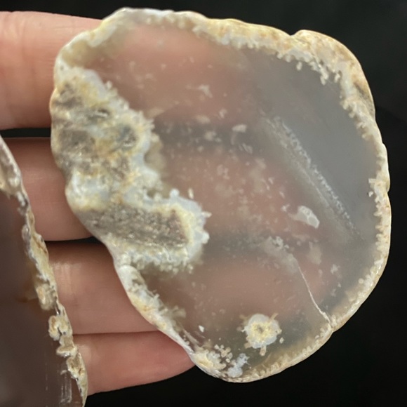 3 agate slice bundle. - Picture 5 of 7